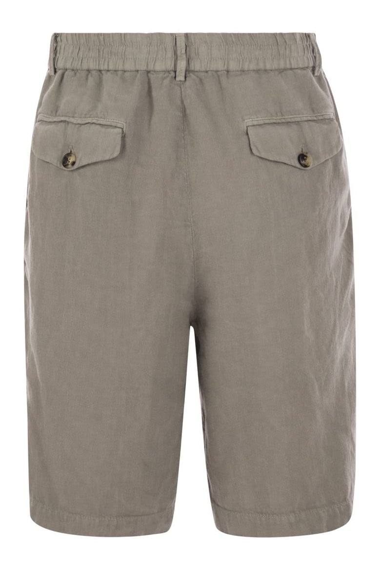 bermuda shorts in light délavé linen canvas by Selfnex