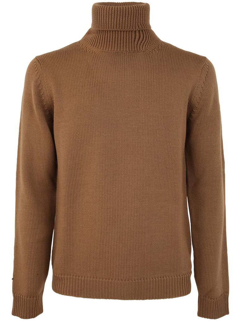 long sleeve turtle neck sweater by Selfnex