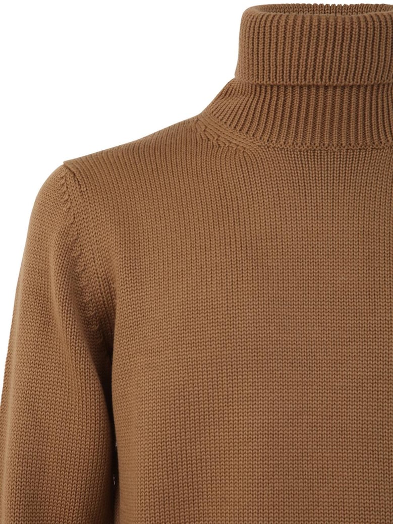 long sleeve turtle neck sweater by Selfnex