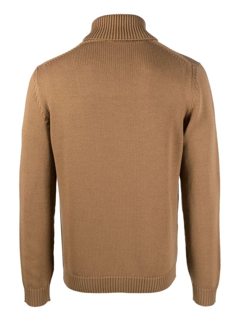 long sleeve turtle neck sweater by Selfnex