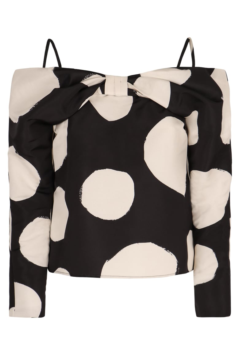 off-shoulders top by Selfnex