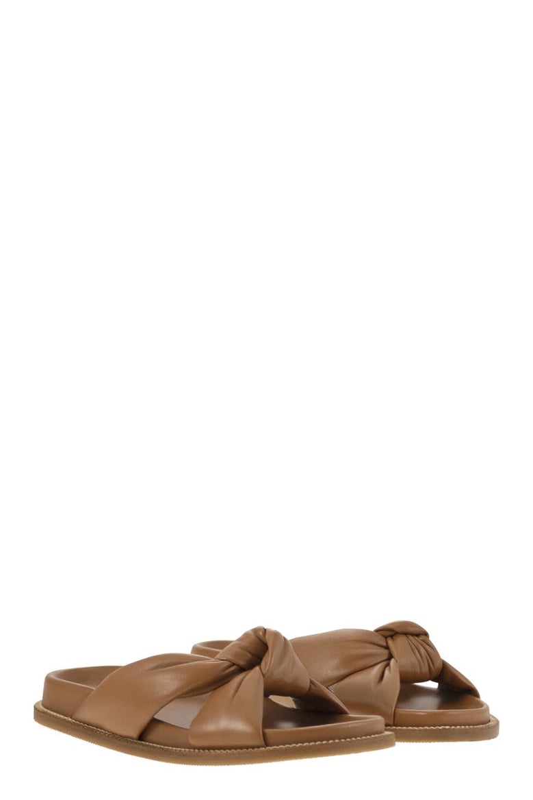 leather slipper with fussbett and knot by Selfnex
