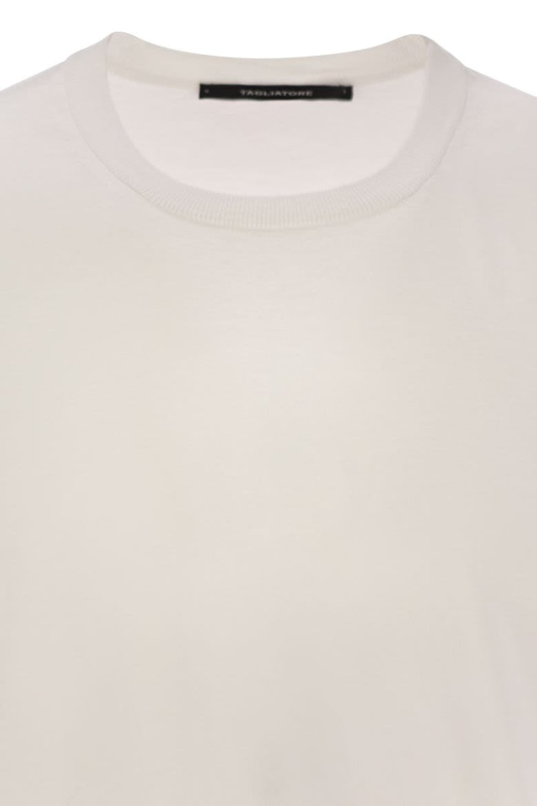 basic short-sleeved cotton t-shirt by Selfnex
