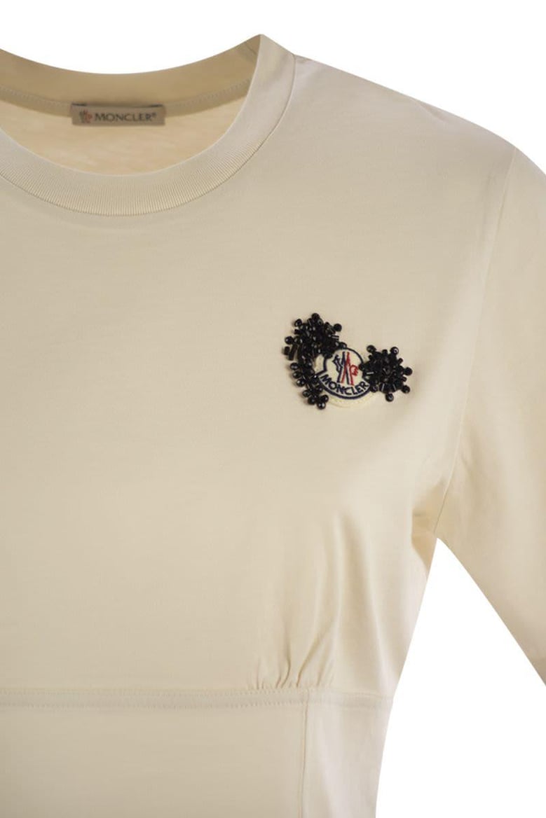 cotton t-shirt with handmade beads by Selfnex