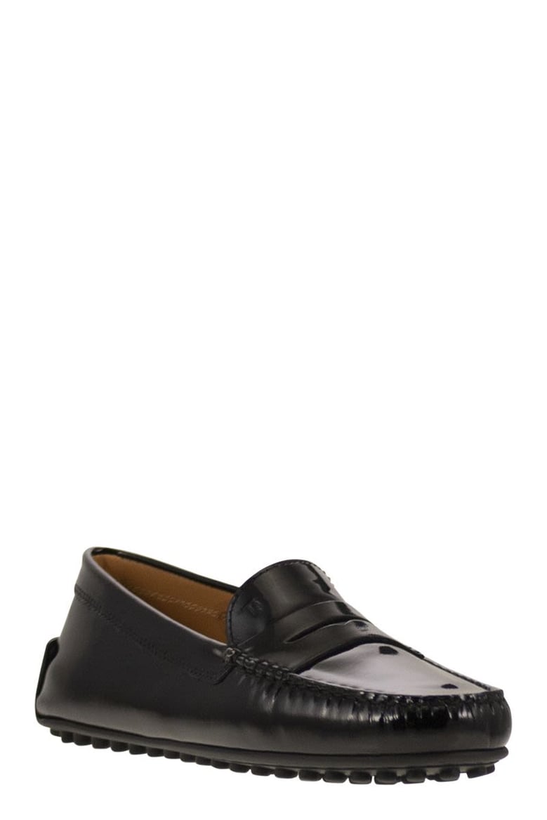 city gommino moccasin in glossy leather by Selfnex