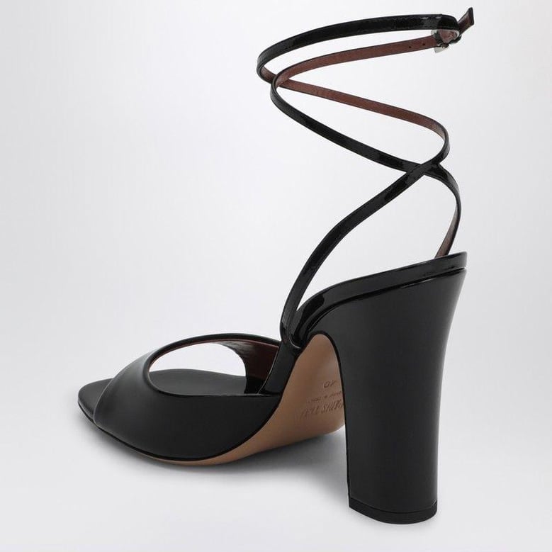 lara 100 black patent leather by Selfnex