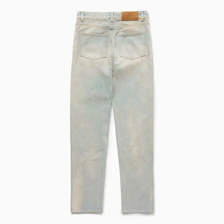light blue boyfriend jeans by Selfnex