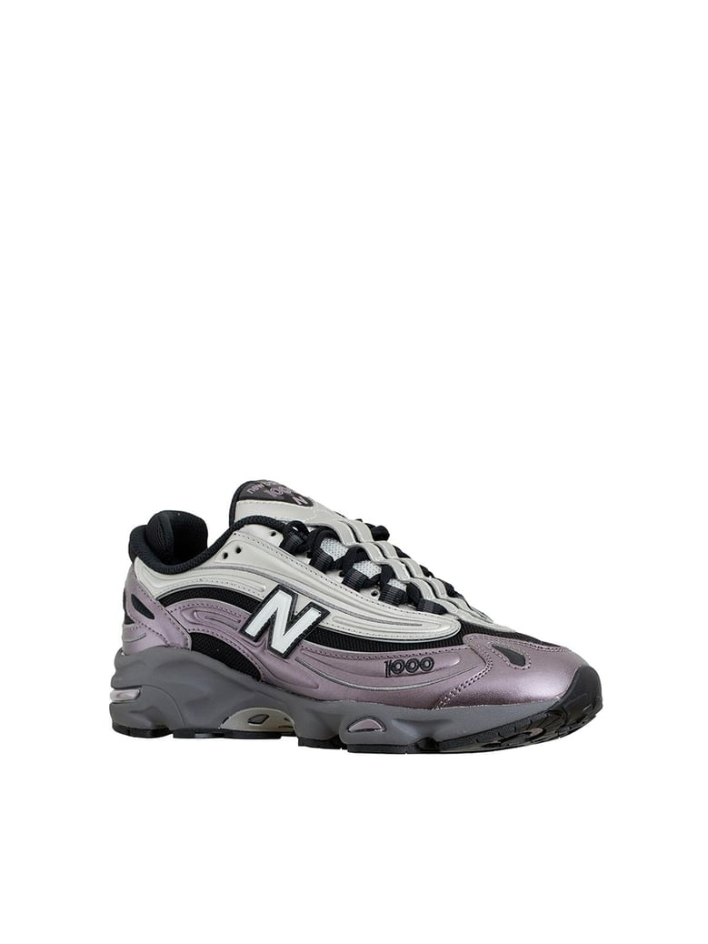 1000 egy sneakers by Selfnex