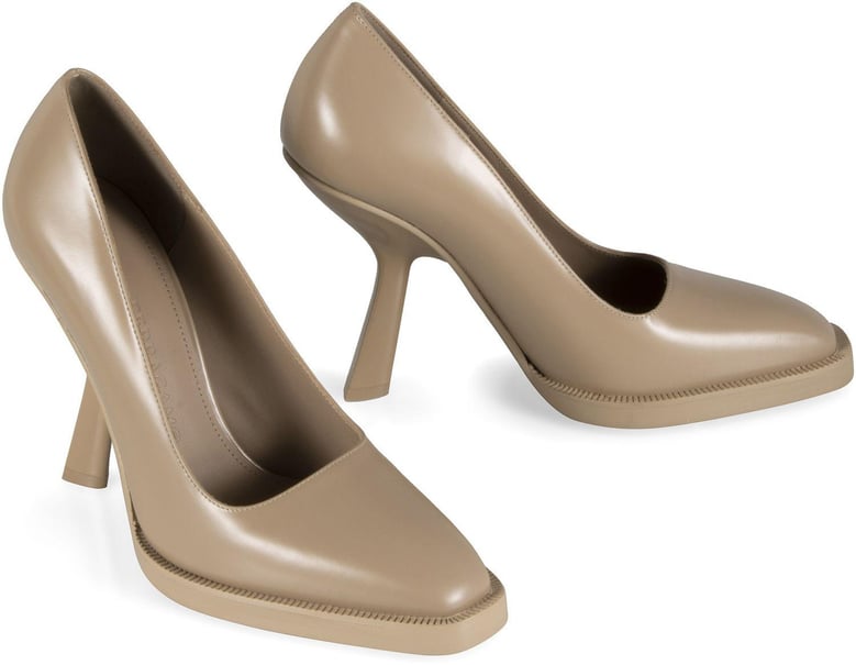 leather pumps by Selfnex