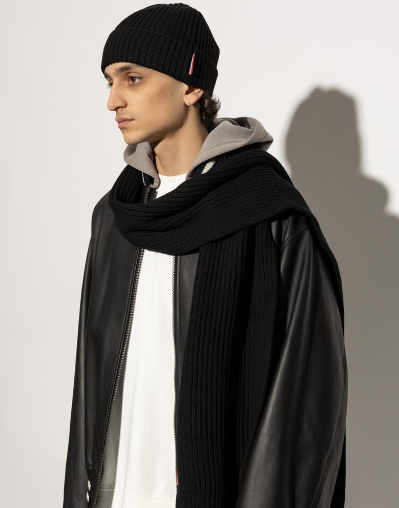 warmy logo tag beanie and scarf set by Selfnex