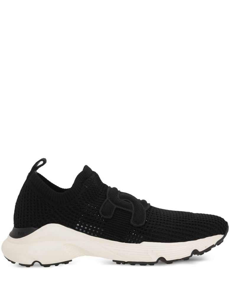 comfortable and stylish sneakers by Selfnex