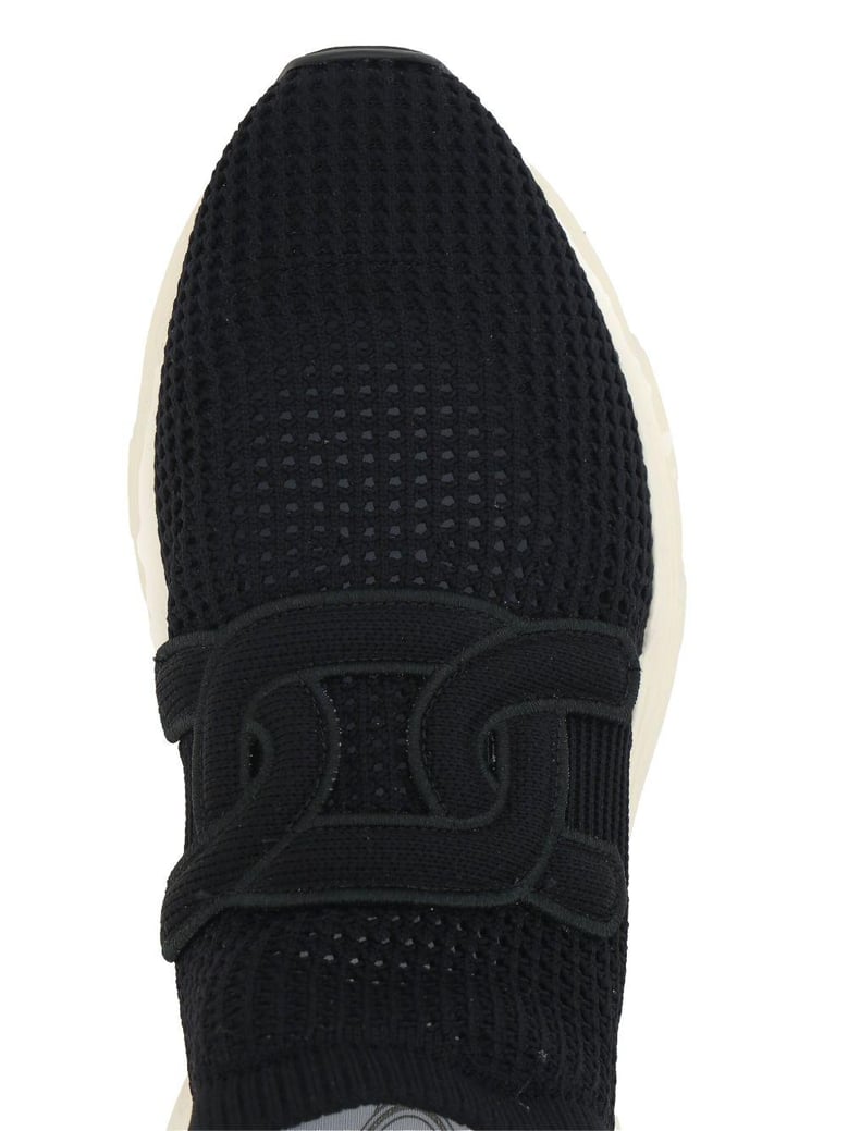 comfortable and stylish sneakers by Selfnex