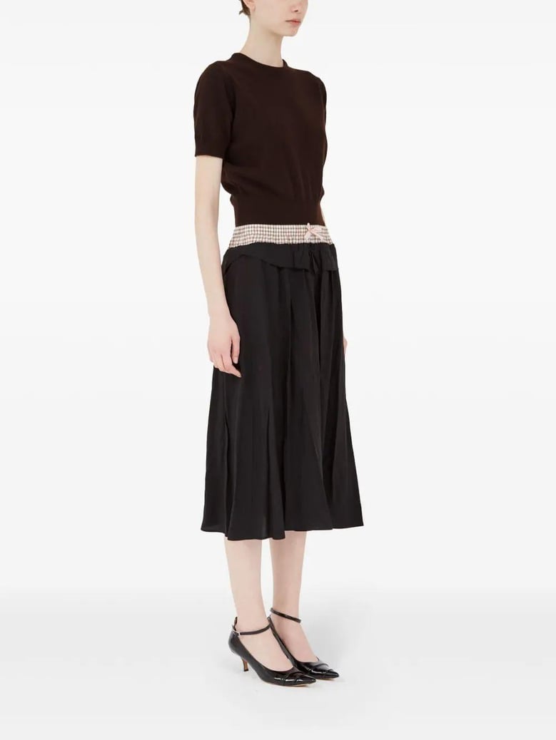 anonymity of the lining skirt by Selfnex
