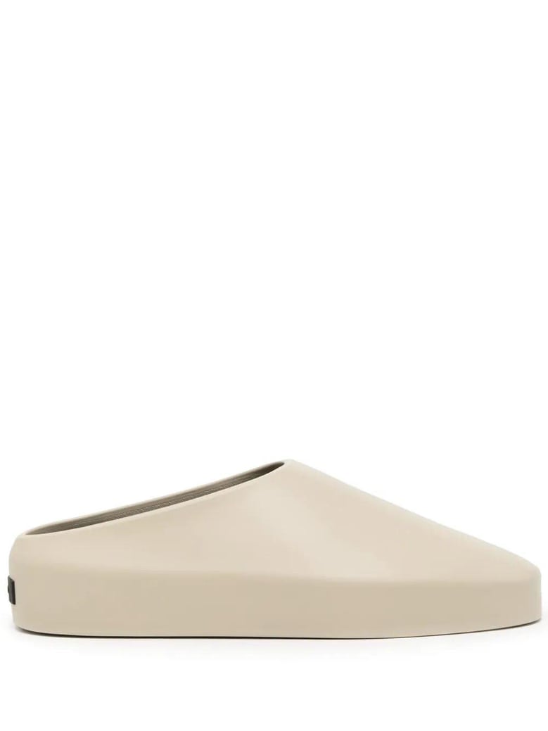 california 2 0 slippers by Selfnex