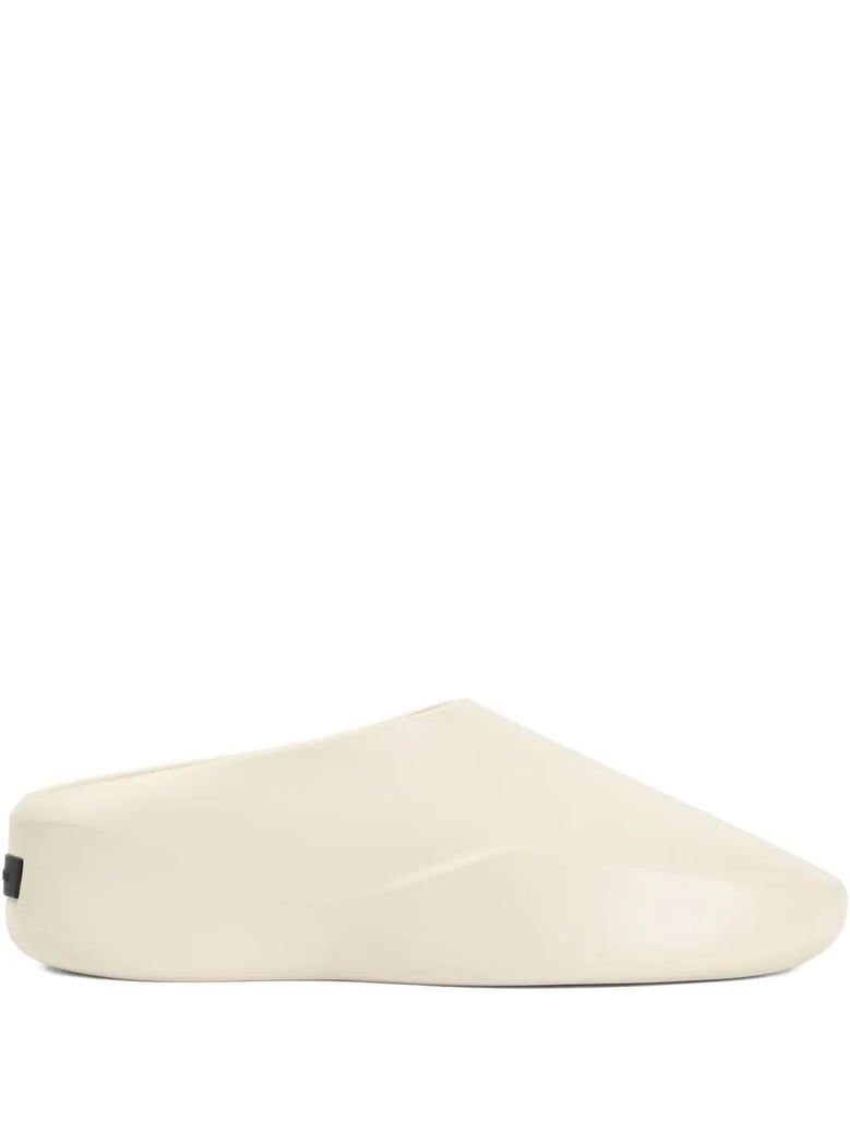eva runner slippers by Selfnex