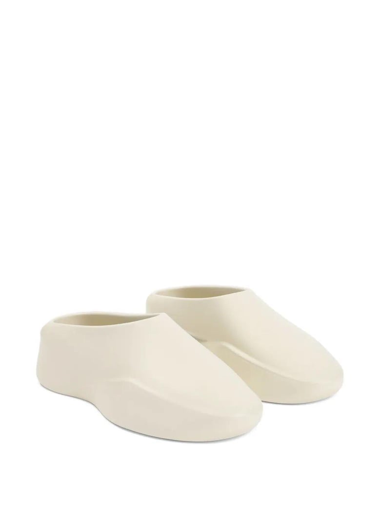 eva runner slippers by Selfnex