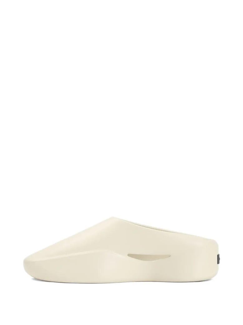 eva runner slippers by Selfnex