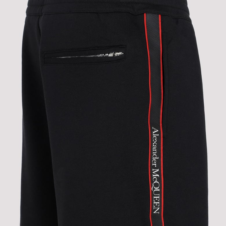 black cotton bermuda shorts by Selfnex