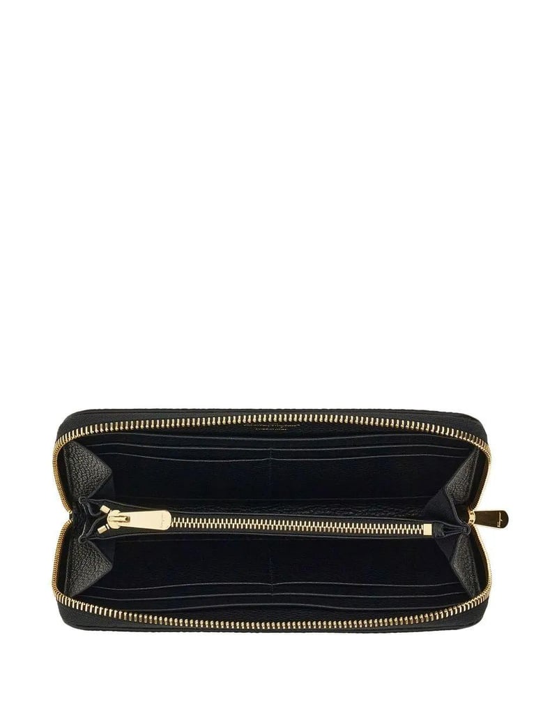 black leather wallet by Selfnex