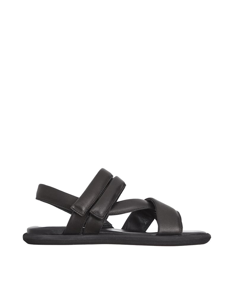 flat leather sandal by Selfnex