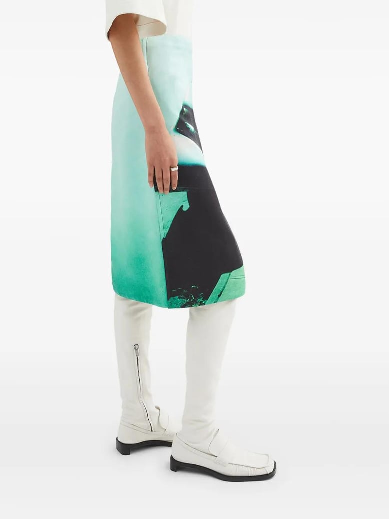 falda dibujo coche verde by Selfnex