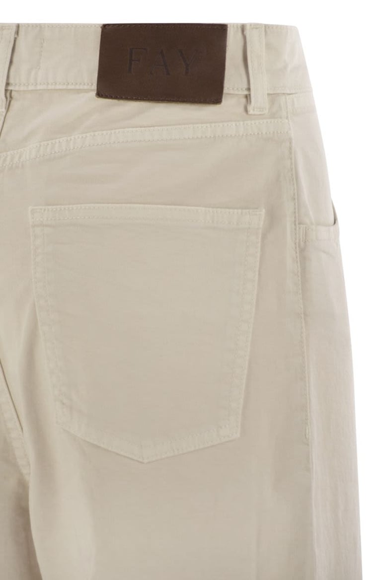 5-pocket trousers in stretch cotton drill by Selfnex