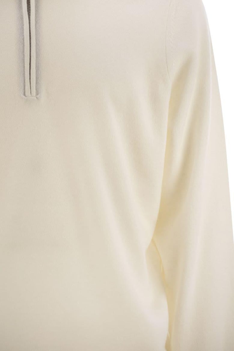 high-necked cashmere sweater with zip opening by Selfnex