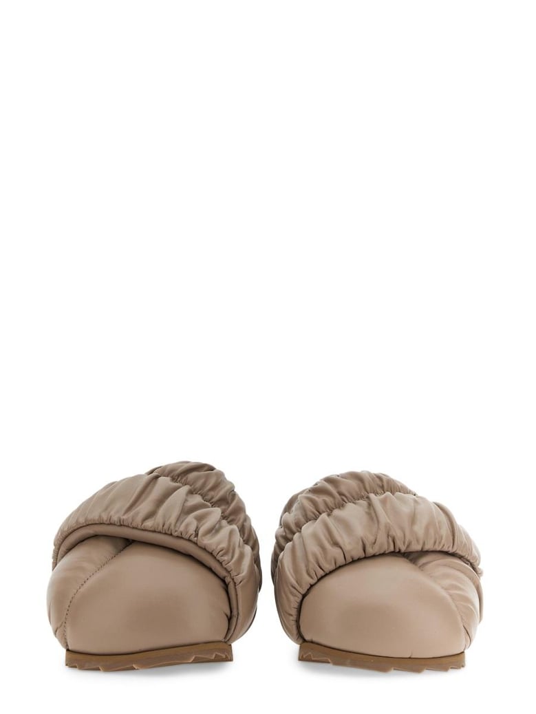 sandal tent by Selfnex