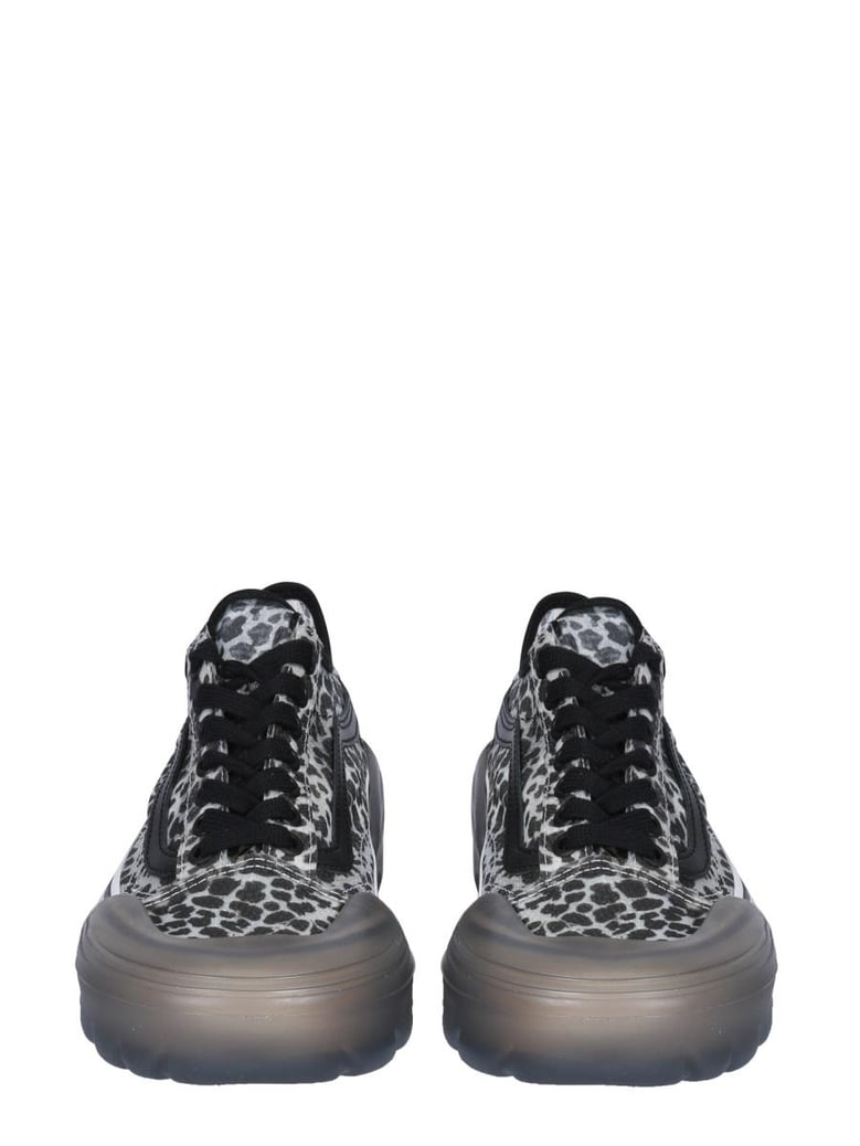 old skool sneaker by Selfnex