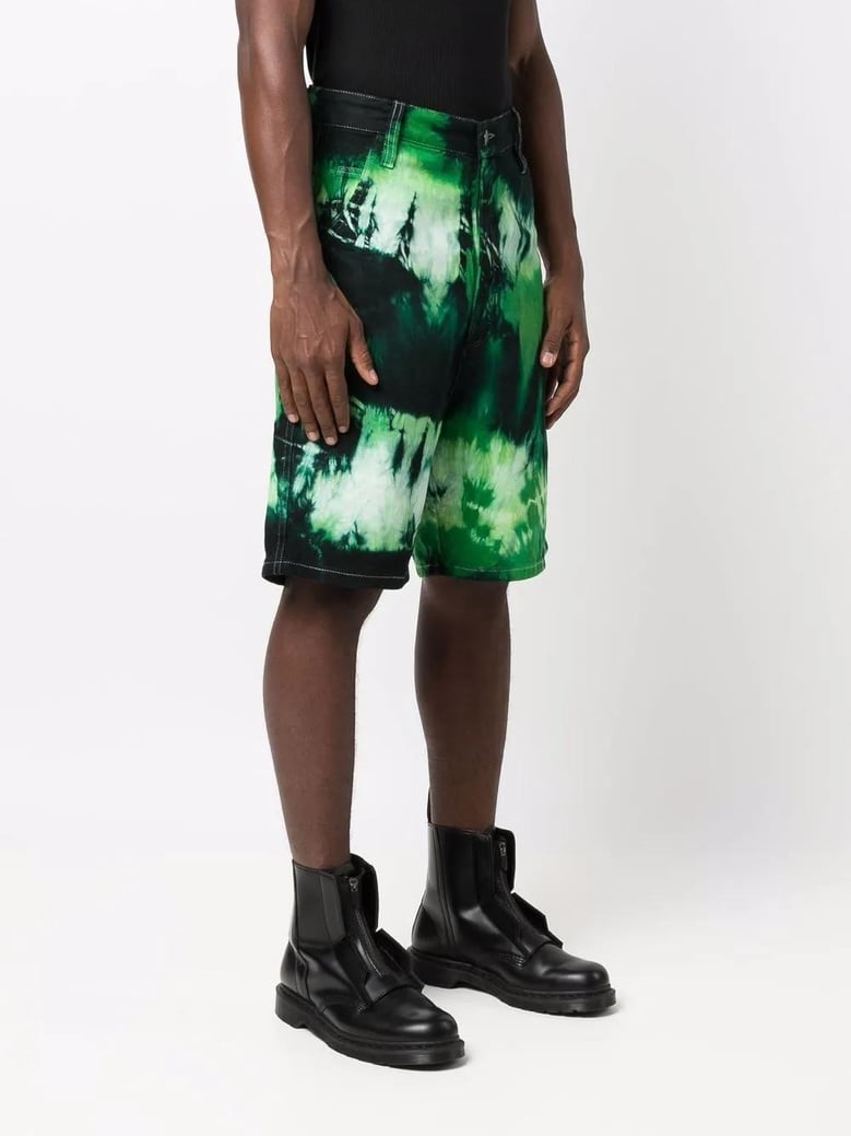 bermuda shorts with tie dye pattern by Selfnex