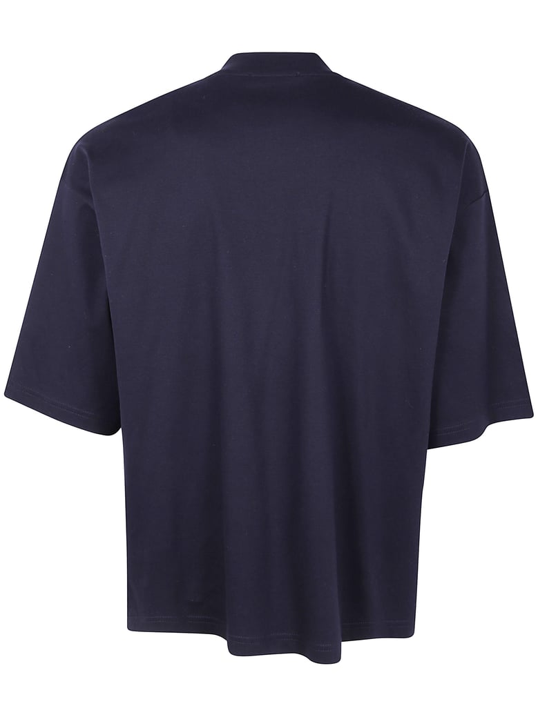 classic t-shirt by Selfnex