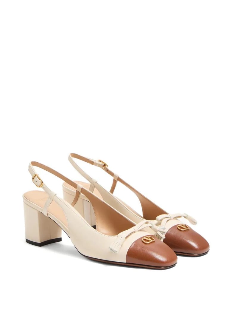 sand leather vlogo signature pumps by Selfnex