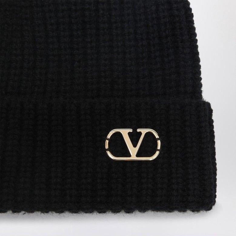 vlogo signature beanie black in cashmere by Selfnex