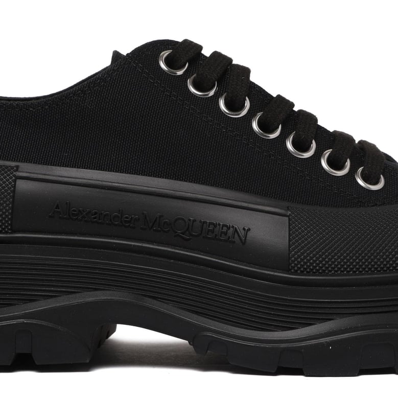 black cotton sneakers by Selfnex