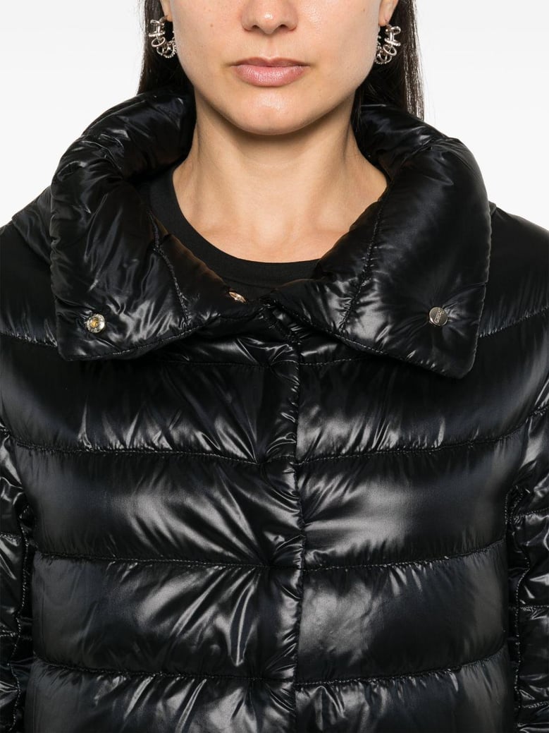 aminta nylon cape by Selfnex