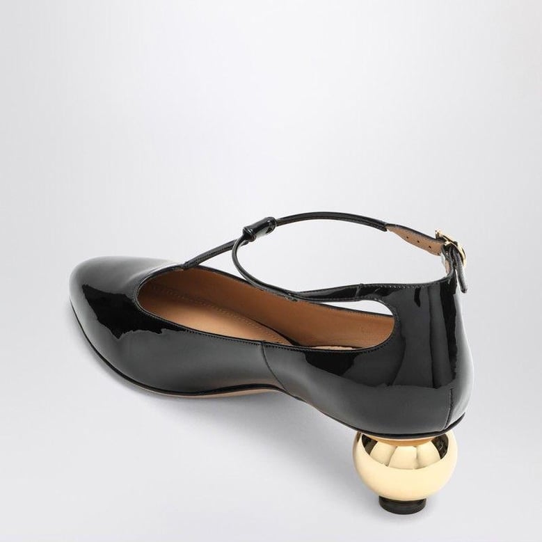 black patent t-strap décolleté by Selfnex
