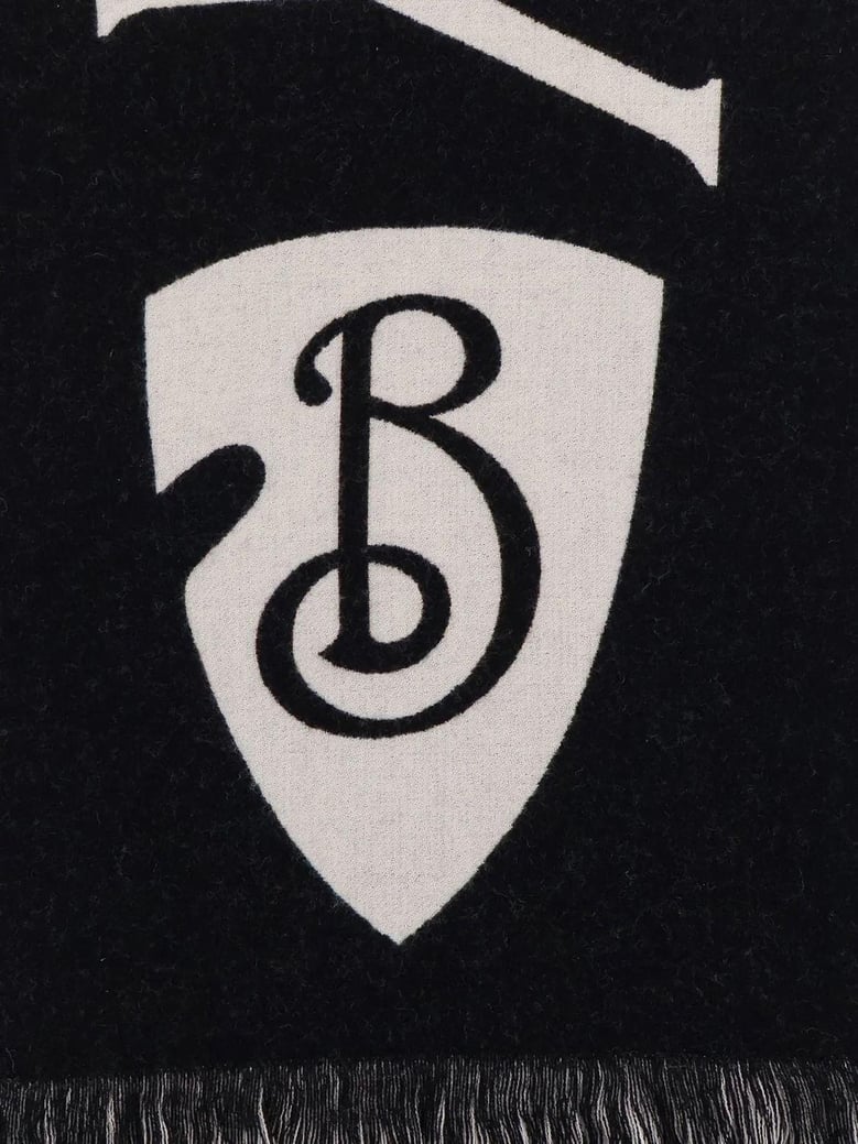 scarve burberry text by Selfnex
