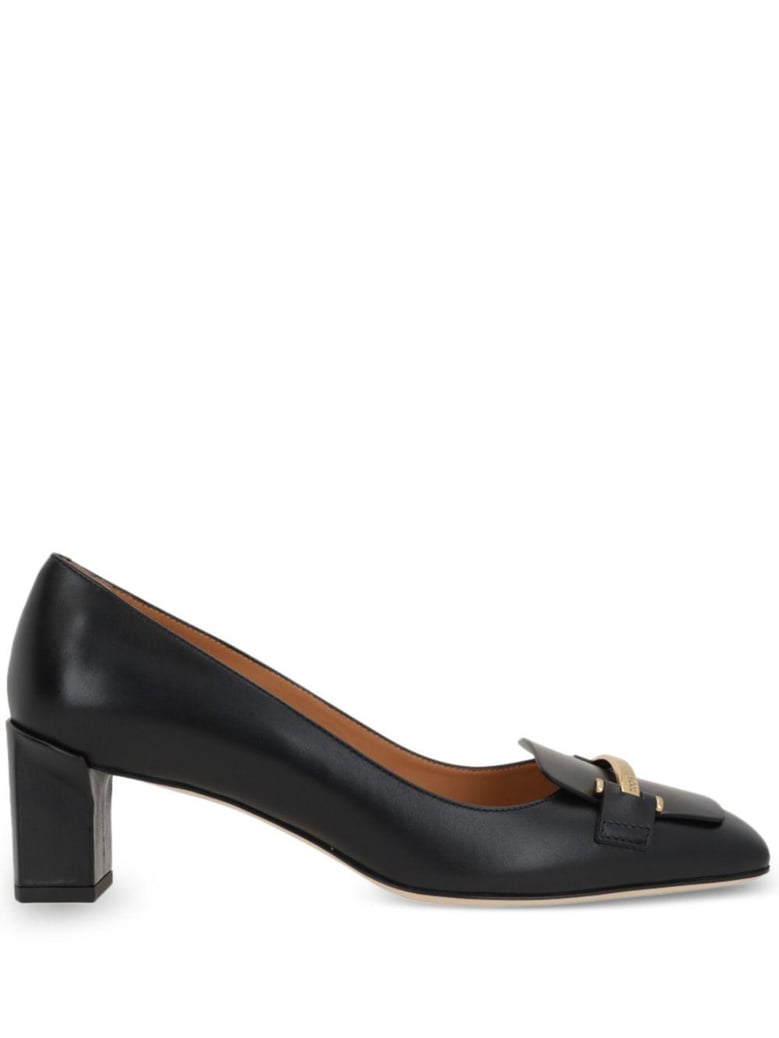 leather pumps by Selfnex