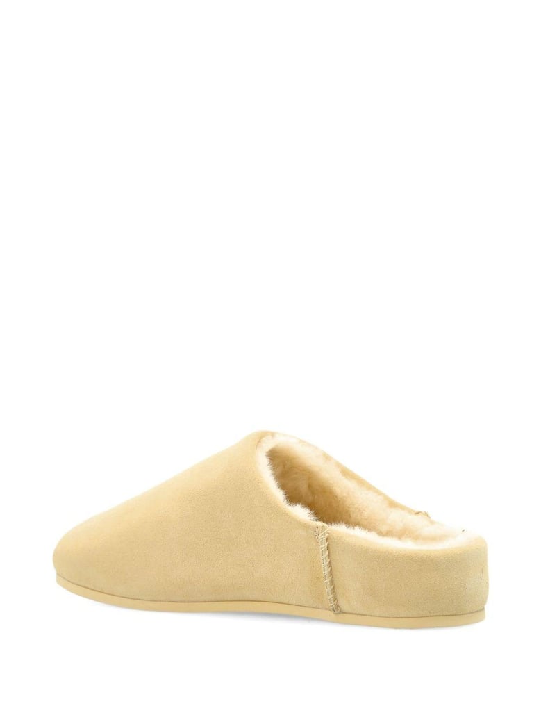 elea slip on by Selfnex