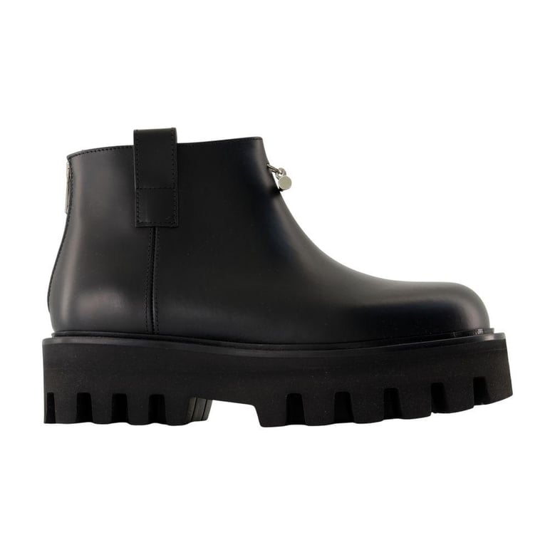 ankle boots by Selfnex