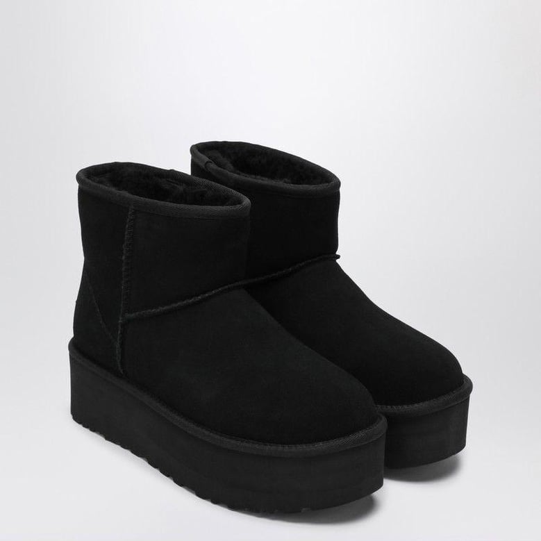 classic mini platform boots black by Selfnex