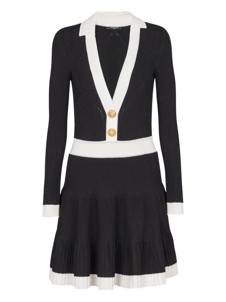 long sleeves v-neck flare knit dress by Selfnex