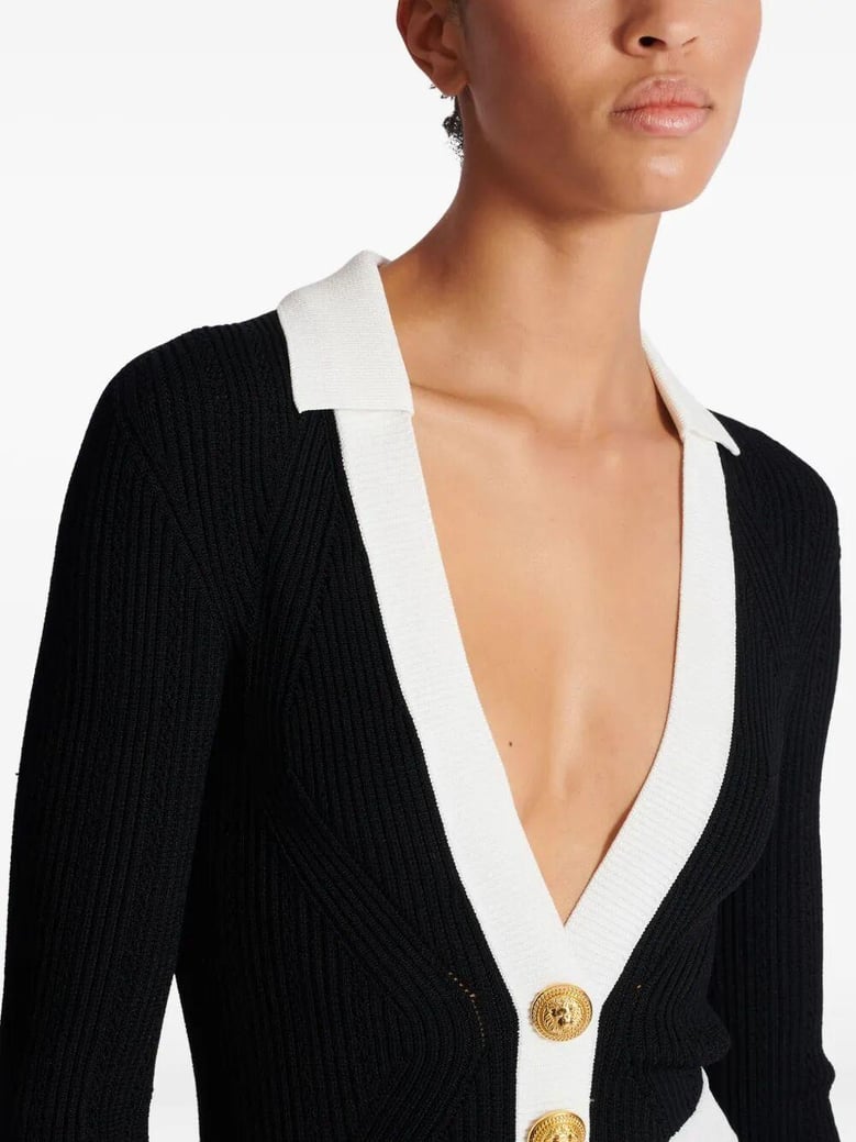 long sleeves v-neck flare knit dress by Selfnex