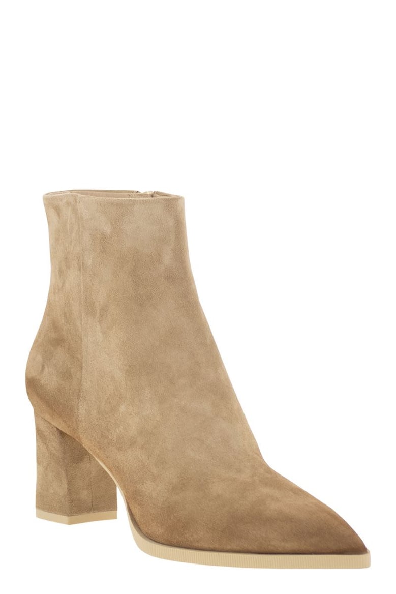 mid-heel suede ankle boots by Selfnex