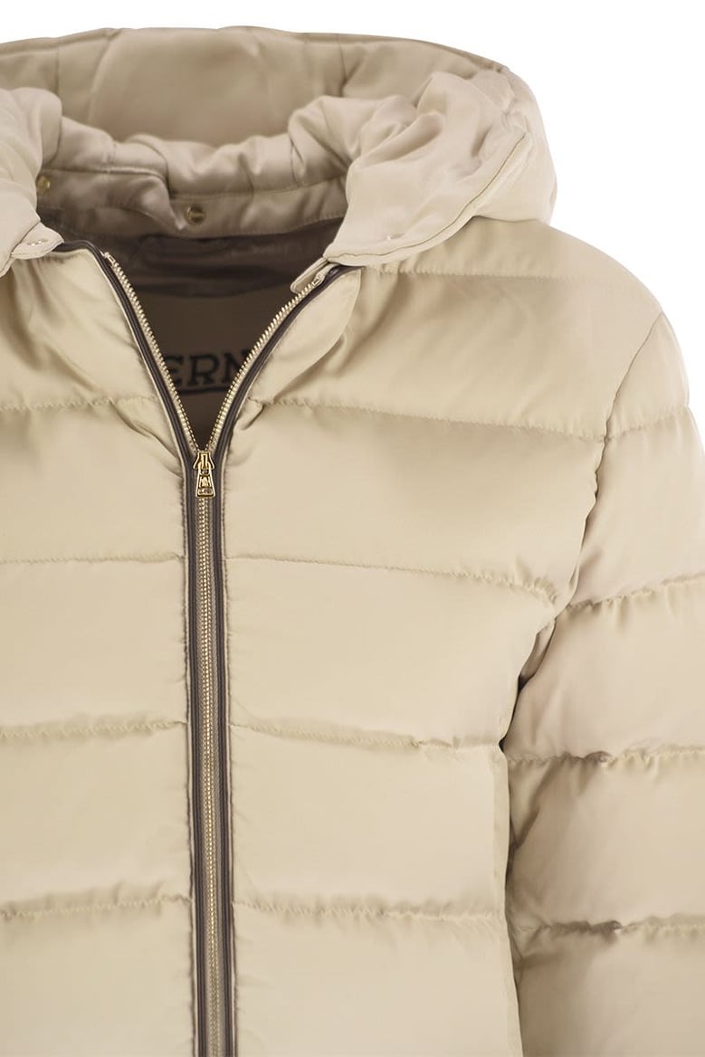 medium down jacket with hood by Selfnex