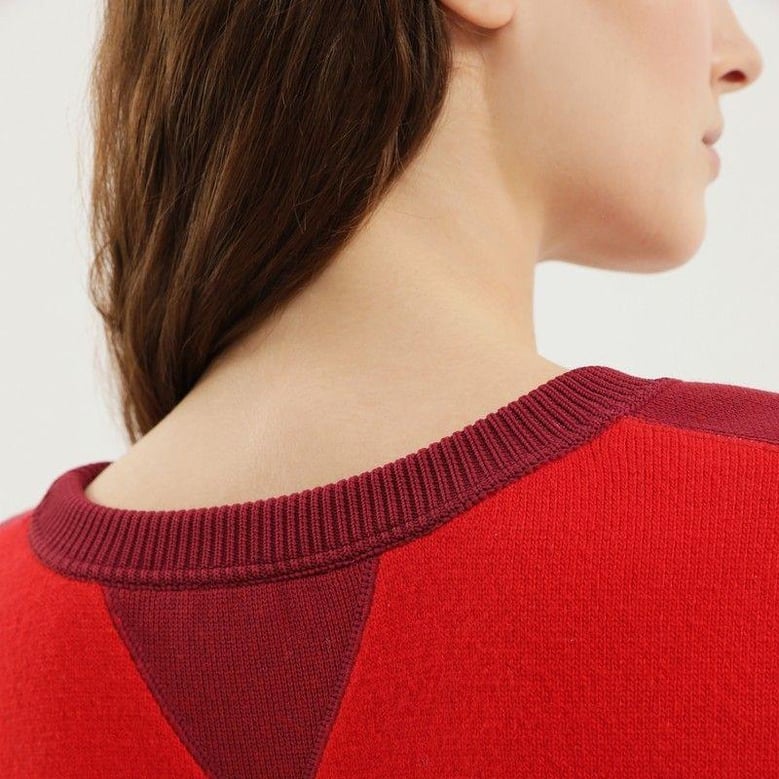 color block crew neck sweater by Selfnex