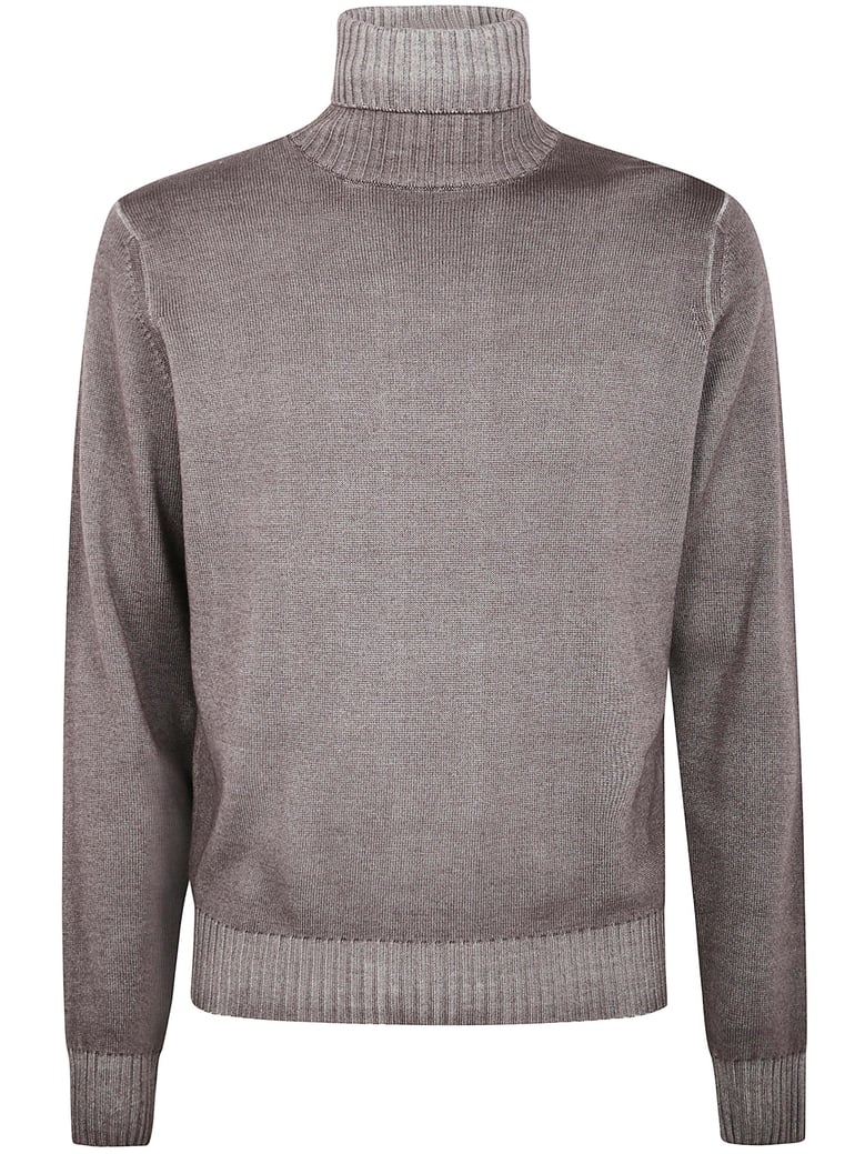 turtle neck sweater by Selfnex