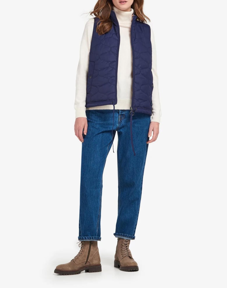 apia reversible quilted gilet vest by Selfnex