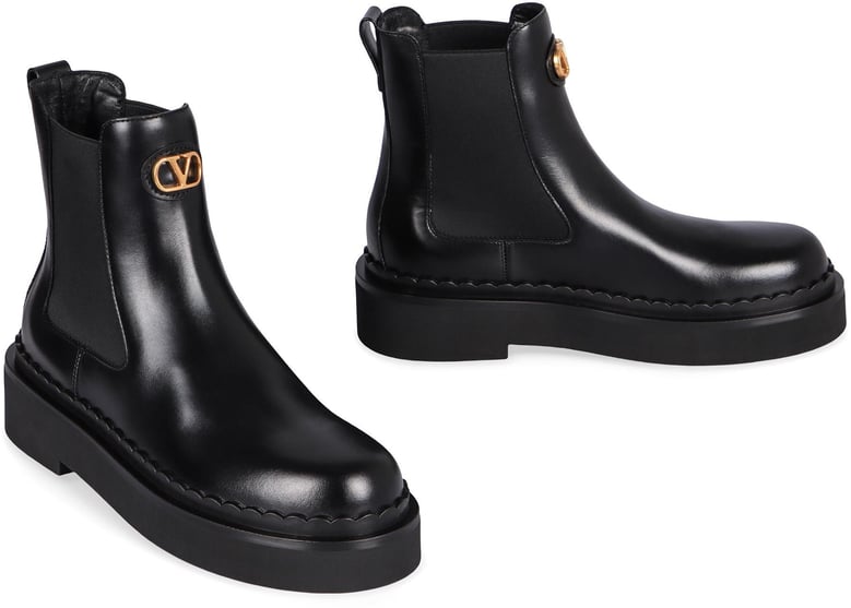 chelsea boots in leather by Selfnex