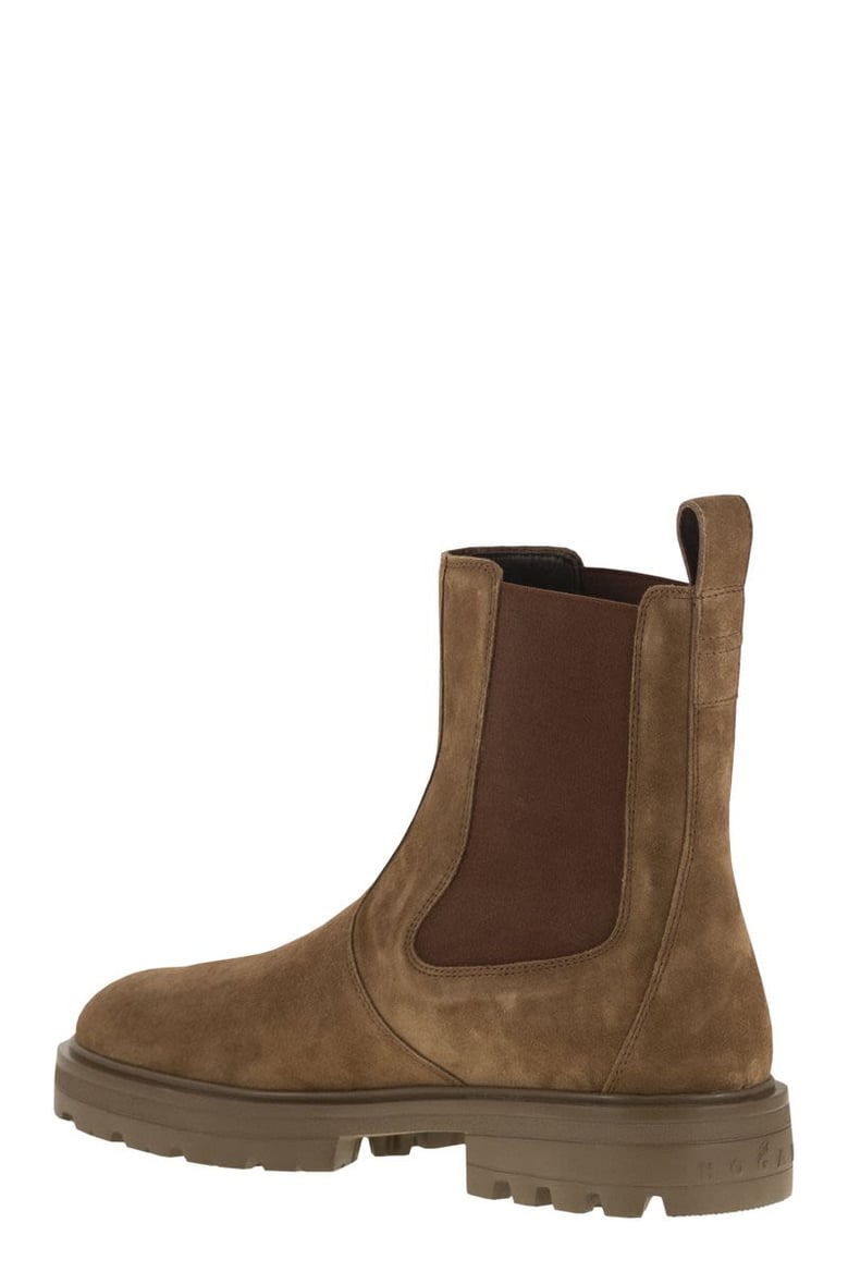 h673 - suede chelsea boots by Selfnex